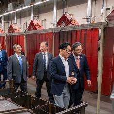 韩国领导人访问普韦布洛校园