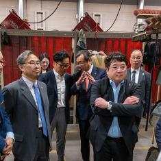 韩国领导人访问普韦布洛校园